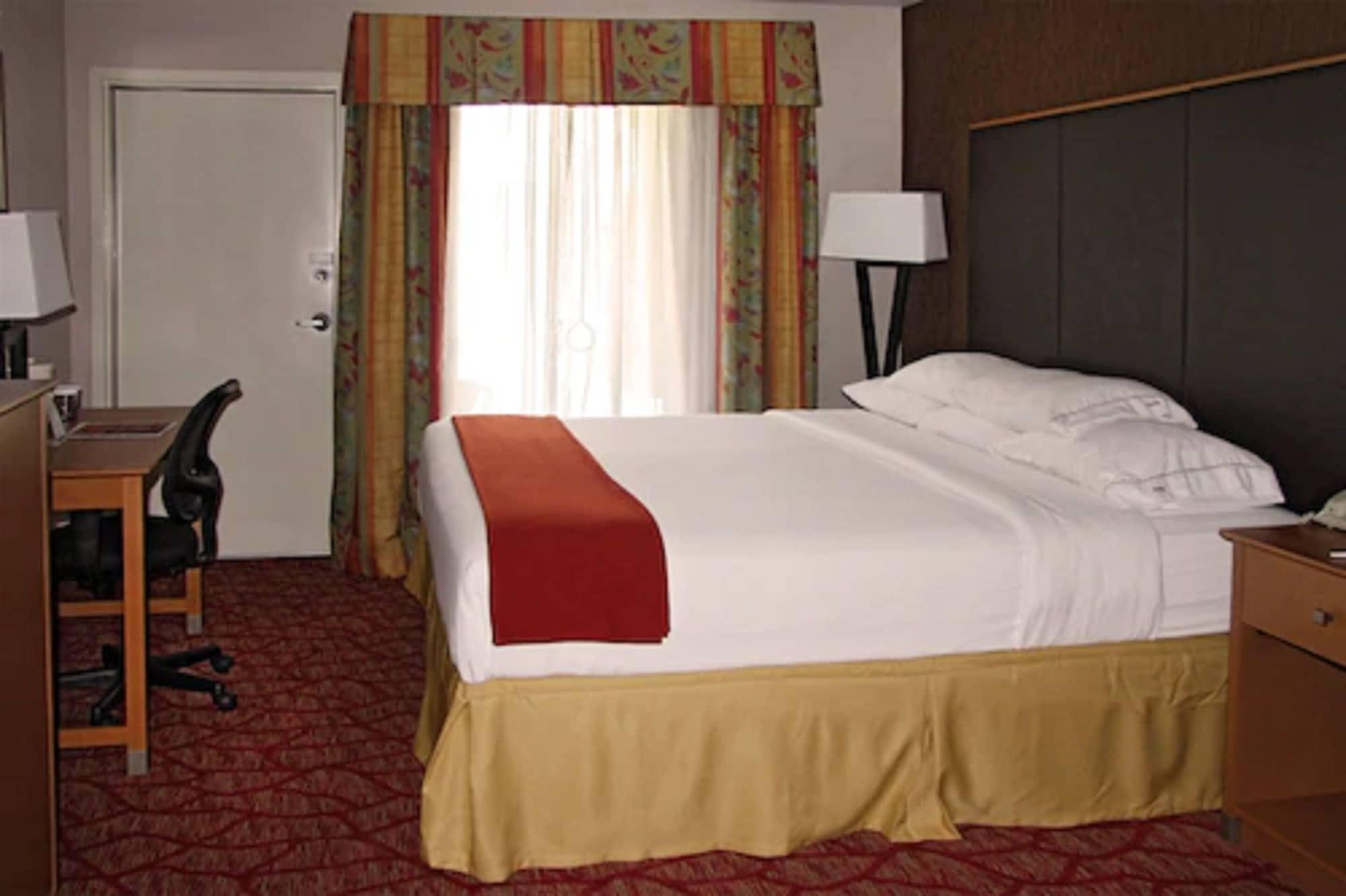 Holiday Inn Express Roseburg By Ihg Экстерьер фото
