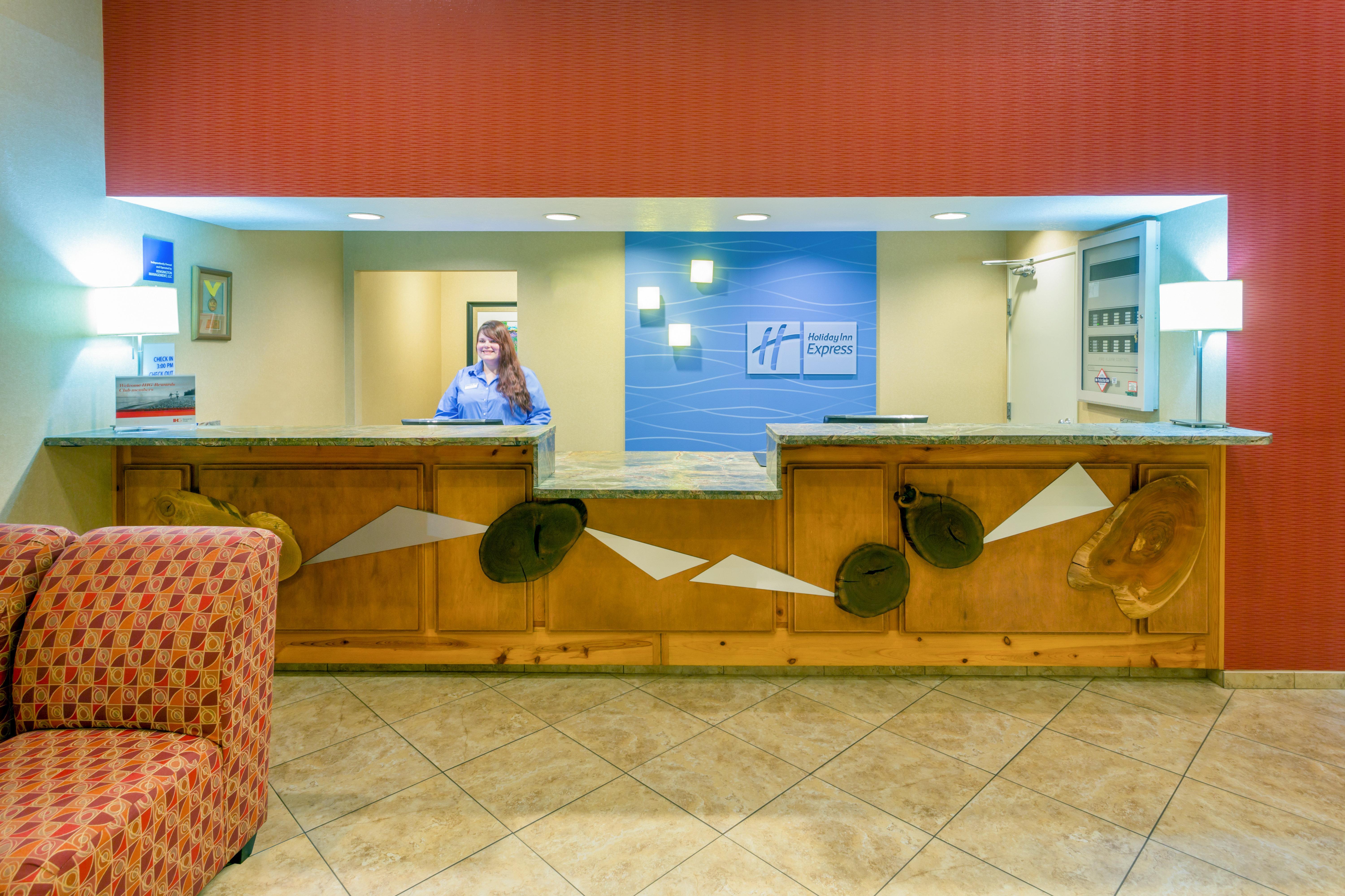 Holiday Inn Express Roseburg By Ihg Экстерьер фото