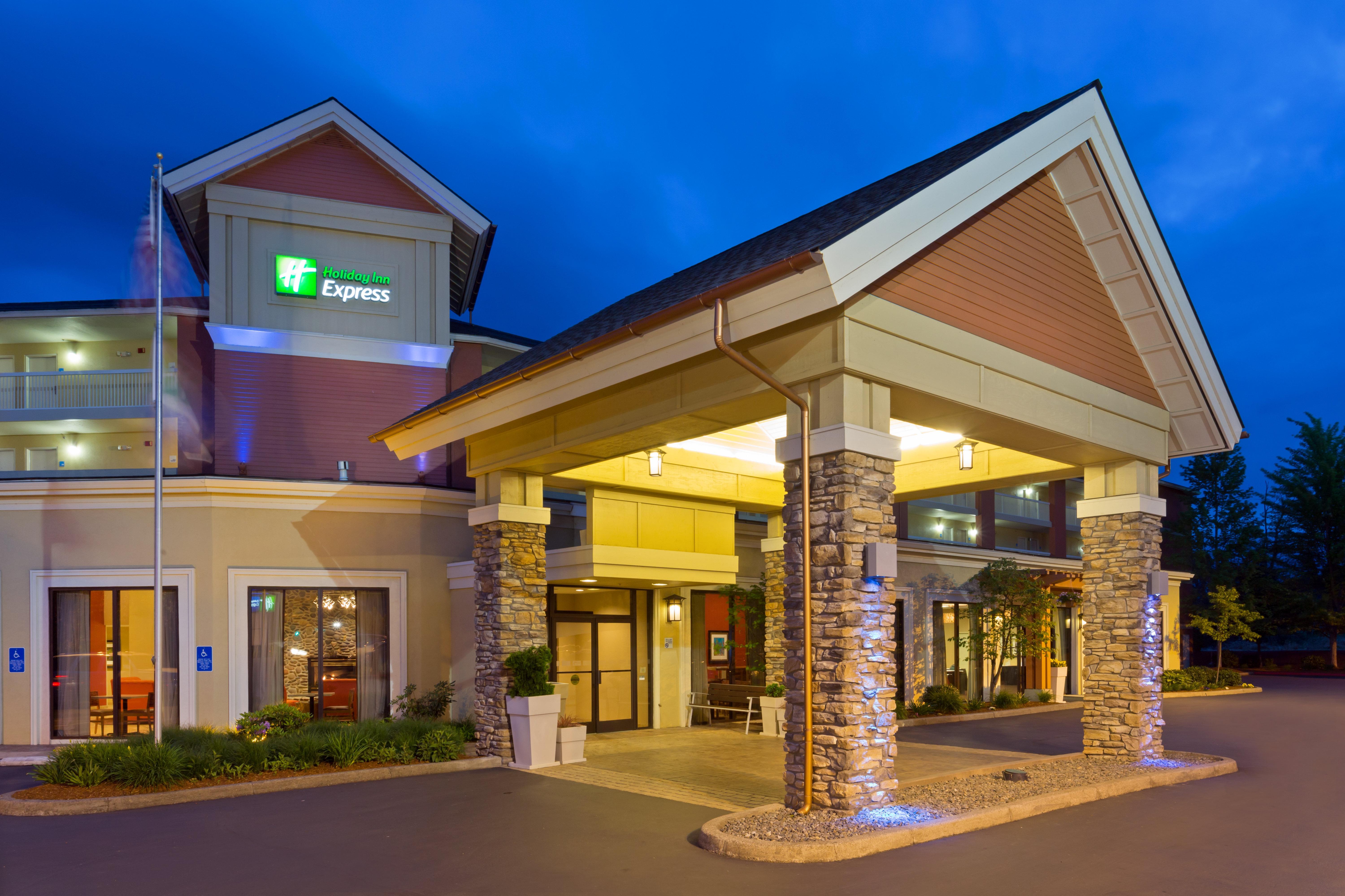 Holiday Inn Express Roseburg By Ihg Экстерьер фото